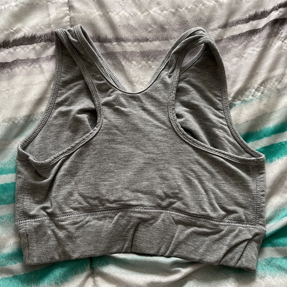 🎉🎉 HP 🎉🎉 {Kindred Bravely} Maternity Nursing Sports Bra - Picture 2 of 4